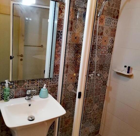 اتاق استاندارد با تراس, Fiftyfour West Boutique Living