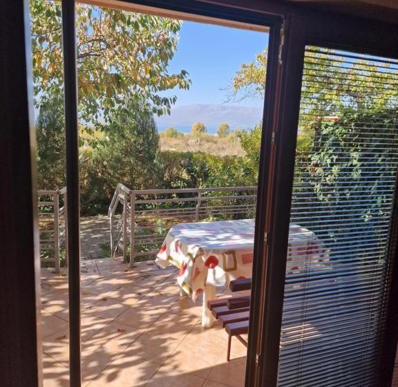 اتاق استاندارد چهار تخته, Villa Altiparmak