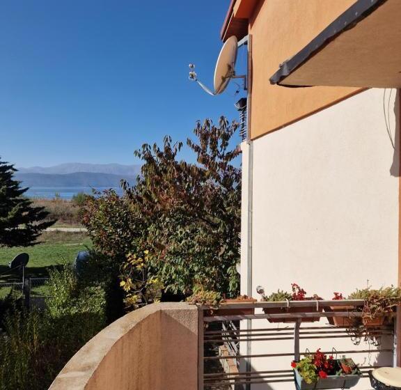 اتاق استاندارد سه نفره, Villa Altiparmak