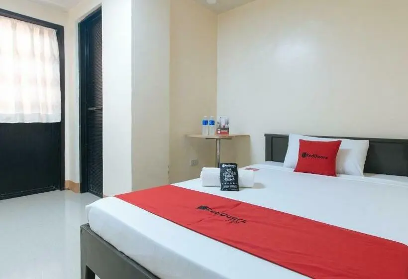 اتاق استاندارد یک نفره, Reddoorz At Isabelita Hotel Tuguegarao City