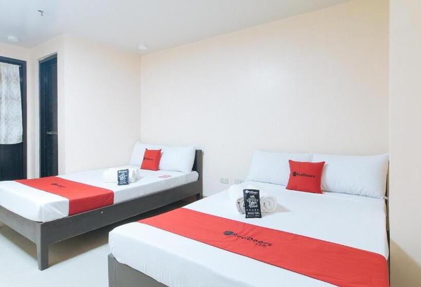 4인용 스탠다드 룸, Reddoorz At Isabelita Hotel Tuguegarao City