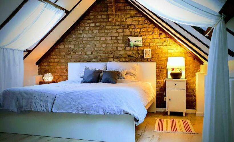 סטודיו דלוקס, Kelsterhaus