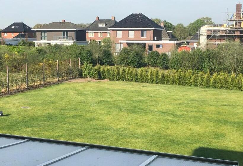 اتاق استاندارد با وان آب گرم, B&b Nancy In Holland