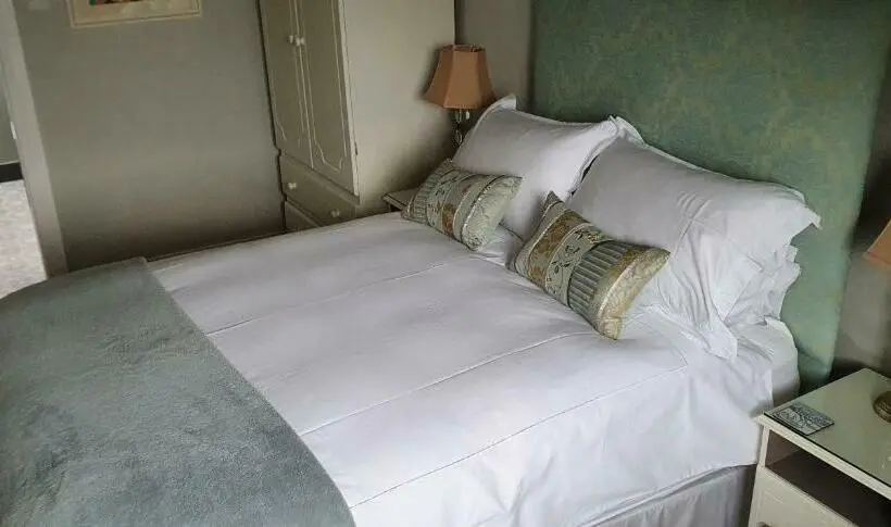 デラックスルーム, Grove Bed & Breakfast