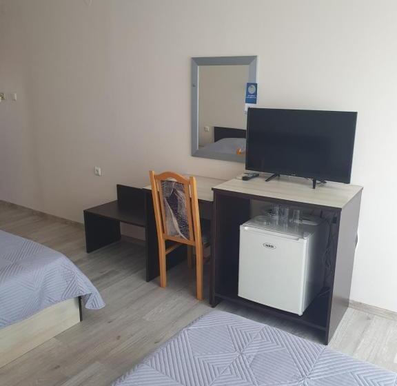 Cameră Triplă Standard cu Balcon, студия лилия