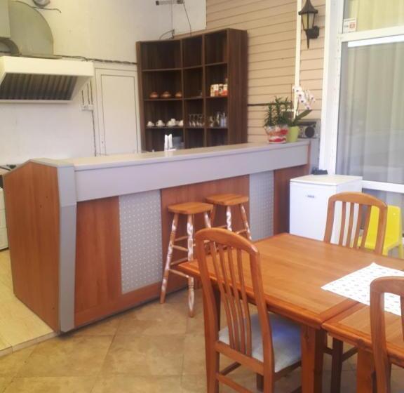 Apartament 1 Dormitor Deluxe, студия лилия