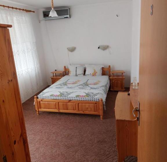 آپارتمان 1 خوابه با بالکن, Guest House   Viktor