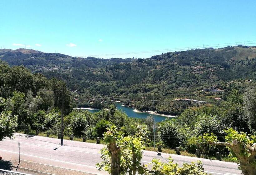 חדר סטנדרט עם מרפסת, Restaurante Vessada  Alojamento Local