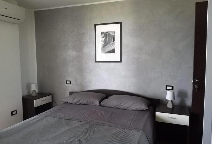 חדר דלוקס לשלושה, Colle Selvotta