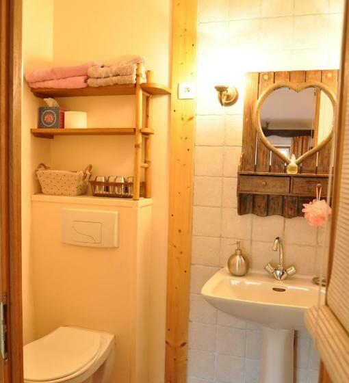 חדר משפחתי, Le Castellou