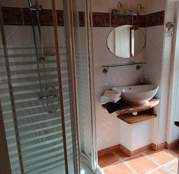 חדר סטנדרט, Le Castellou