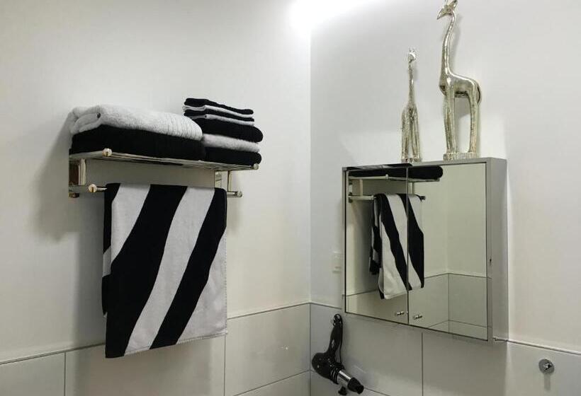 استودیوی لوکس, High Level Apartment