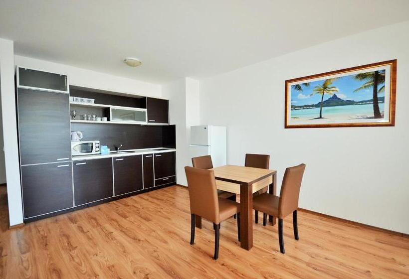 شقة غرفتين مطلة على البحر, Millennium Apart Complex