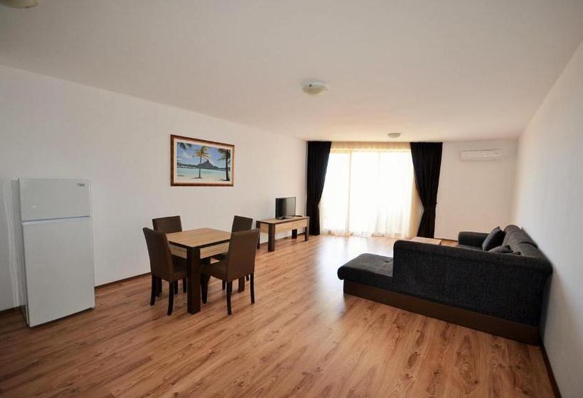 شقة غرفتين مطلة على البحر, Millennium Apart Complex