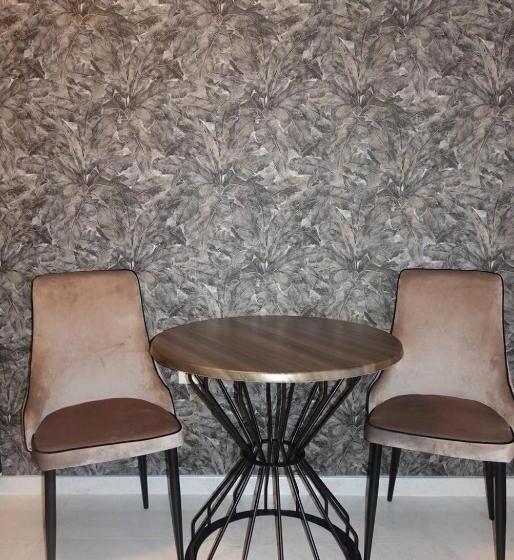 إستوديو قياسى مطل على البحر, Millennium Apart Complex