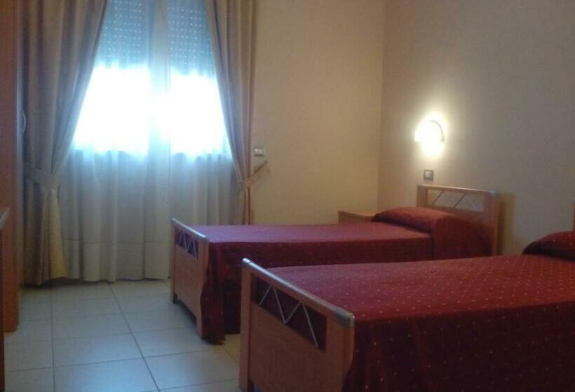 Номер Стандарт, Park Hotel Montpellier