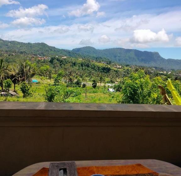 חדר דלוקס, Bukit Luah Sidemen