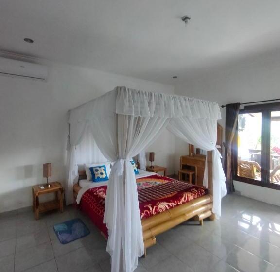 בקתה סטנדרטית, Bukit Luah Sidemen