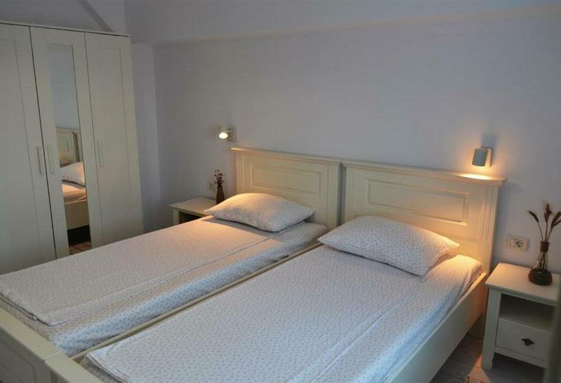 Номер Стандарт, Casa Calin