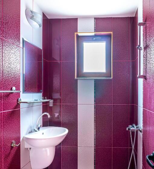 اتاق استاندارد با چشم‌انداز باغ, Guest House Karamihalevi