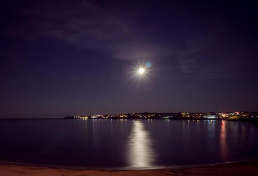 استودیوی استاندارد با چشم‌انداز دریا, Guest House Karamihalevi