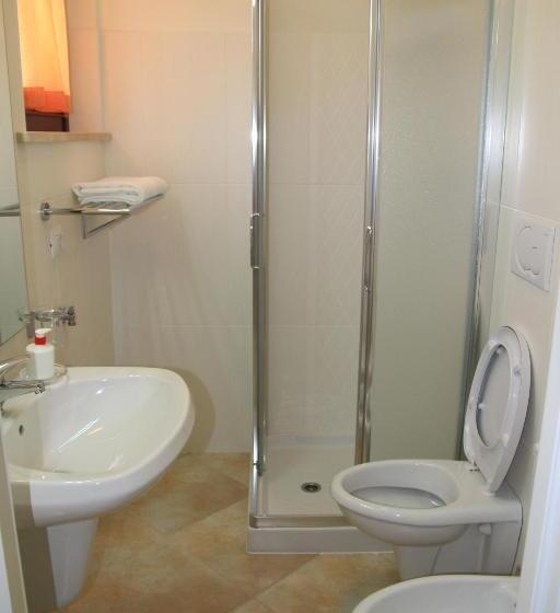 شقة غرفتين نوم مطلة على حمام السباحة, Residence Stella Del Gran Sasso