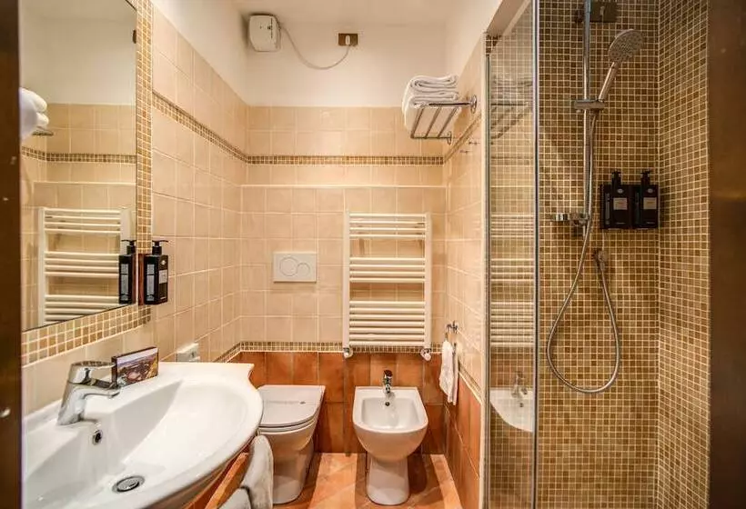 コンフォートルーム, Abbazia Collemedio Resort & Spa