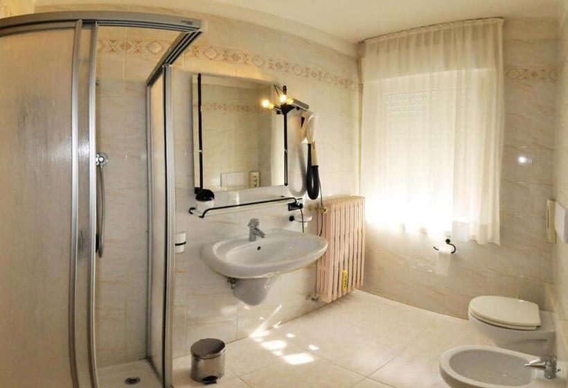 חדר סטנדרט, Albergo Alla Torre