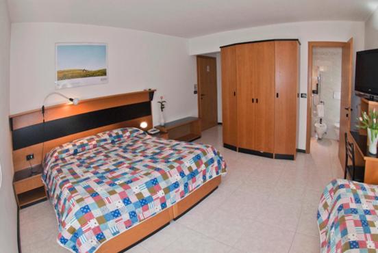 חדר סטנדרט לשלושה, Albergo Alla Torre