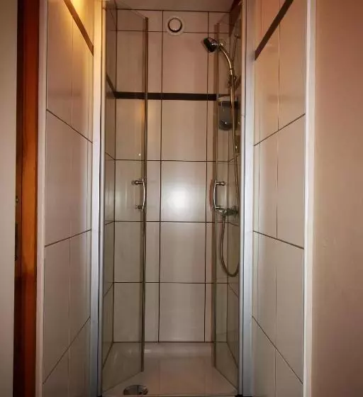 Camera Familiare, Aquatel