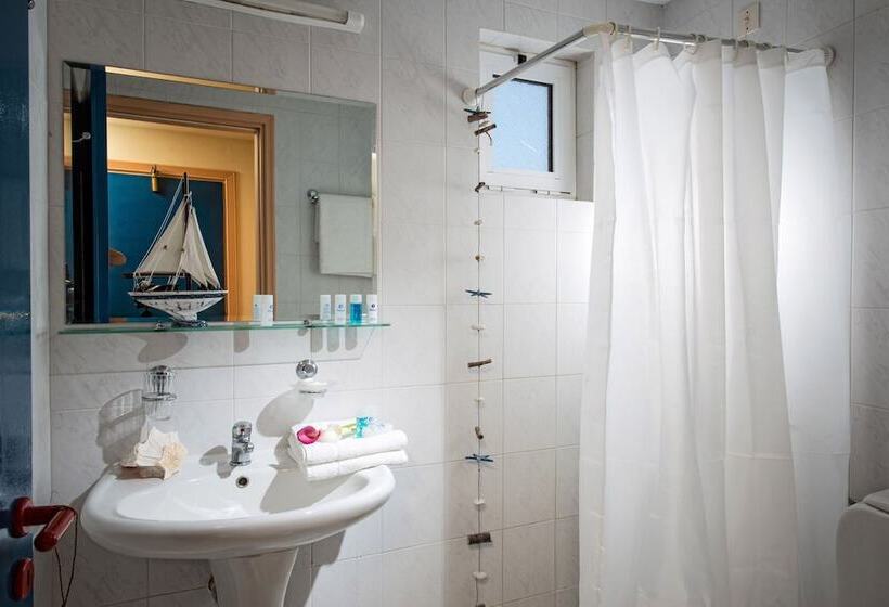 חדר סטנדרט, Astoria