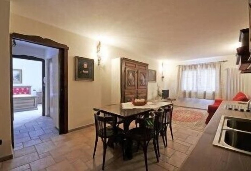 شقة غرفتين, Au Petit Chevrot