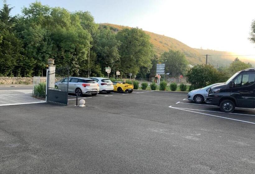 经济房, Logis Hôtel Aux Berges De L Aveyron