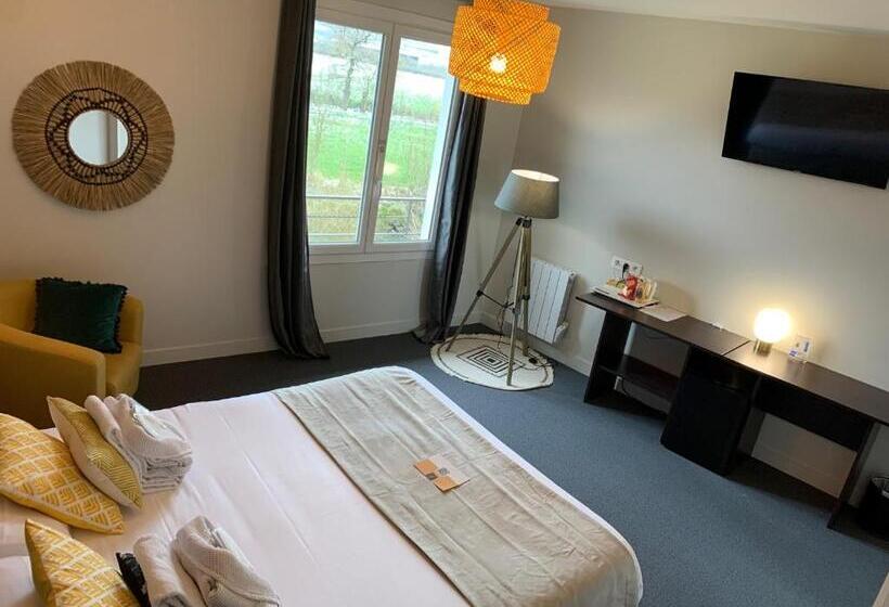 高级大房间, Logis Hôtel Aux Berges De L Aveyron