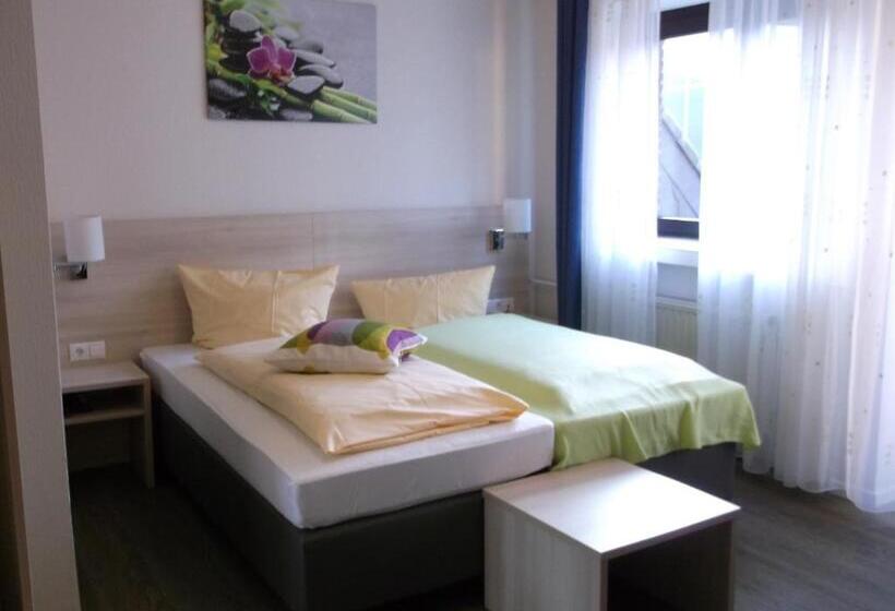 스탠다드 룸, Deitmer