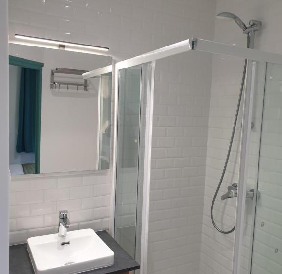 家庭间, Des Bains