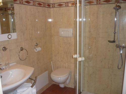 Номер Стандарт, Des Consuls