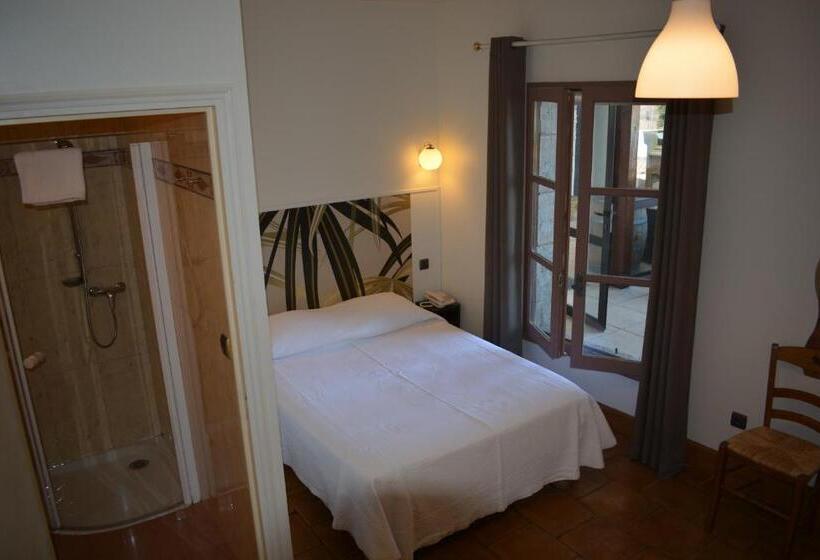 Номер Стандарт, Des Consuls