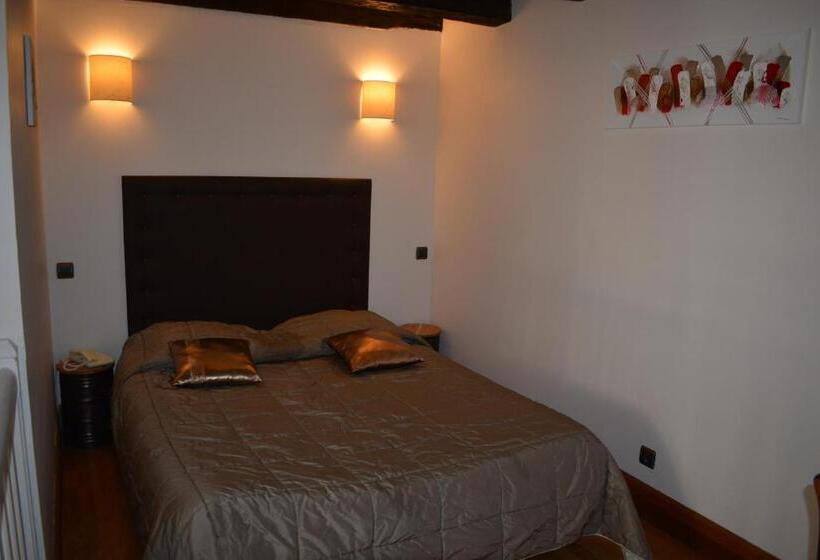 Номер Комфорт, Des Consuls