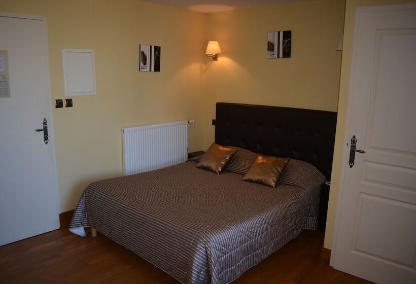 Номер Superior, Des Consuls