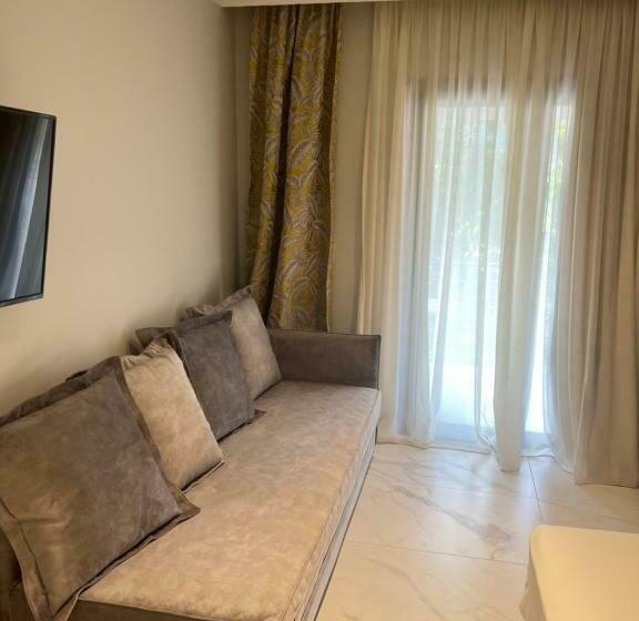 バルコニー付きデラックスルーム, Eva Beach