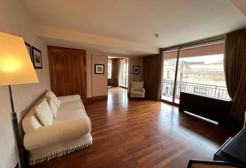 سوییت جونیور لوکس, La Fenice