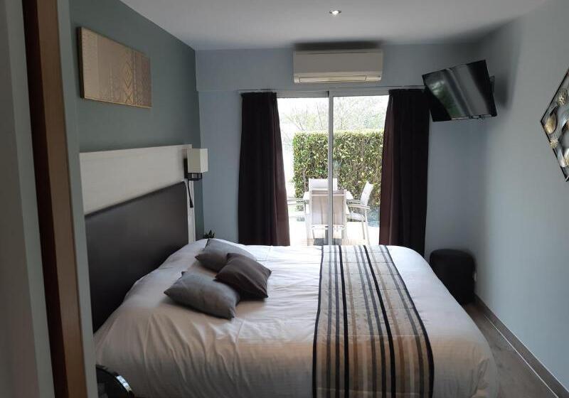 חדר סטנדרט, Logis Hotel Restaurant L Escapade