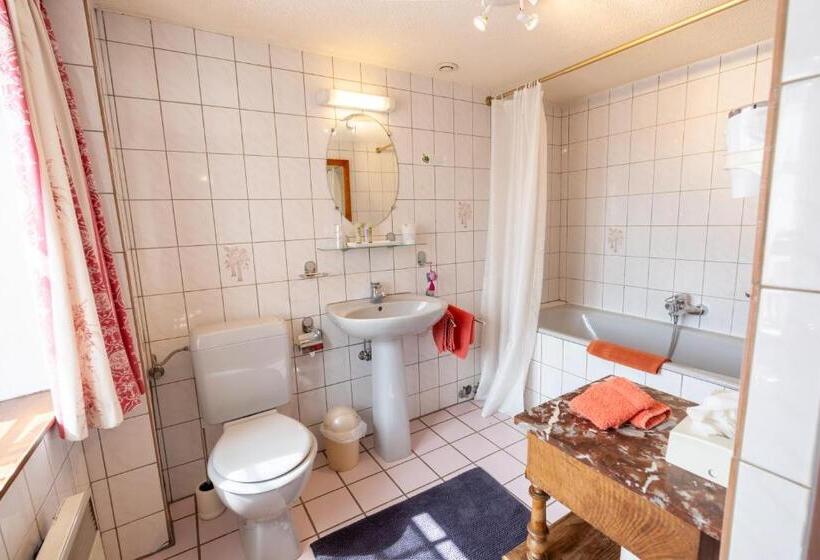 غرفة كومفورت, à L'oriel