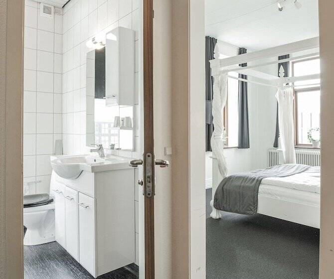 Номер Стандарт Индивидуальный, Phønix Brønderslev