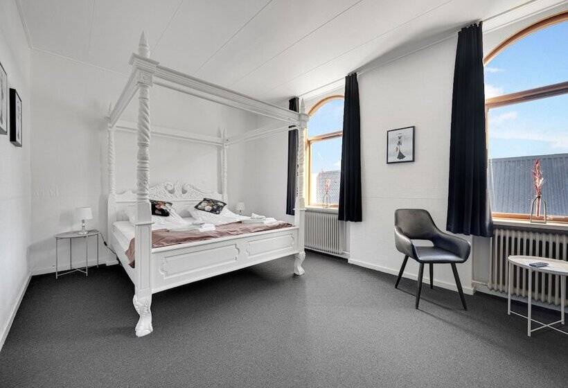 Номер Стандарт, Phønix Brønderslev