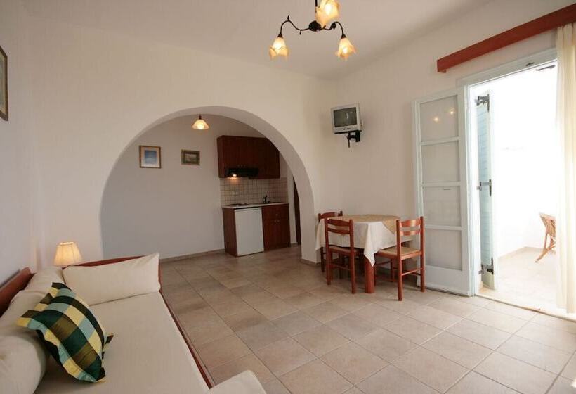 Семейный Номер, Pirgos Stelida