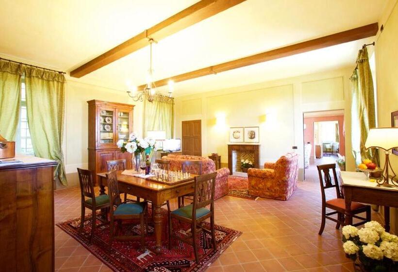 סוויטת סופריור, Relais Castello Di Razzano