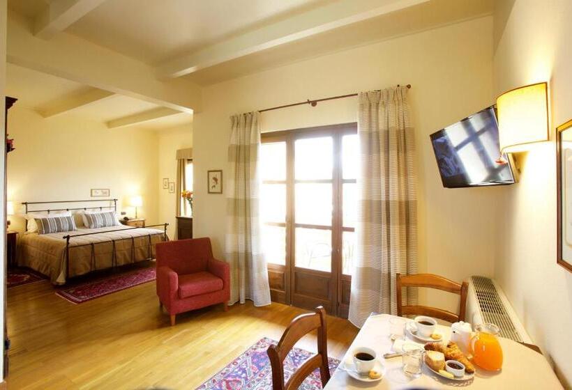 סוויטת ג'וניור, Relais Castello Di Razzano