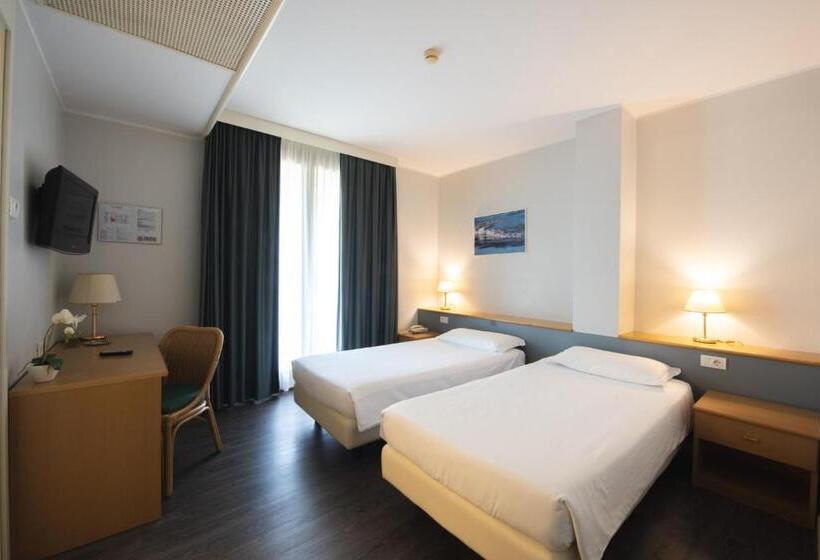 חדר סטנדרט עם מרפסת, Ristorante Primavera